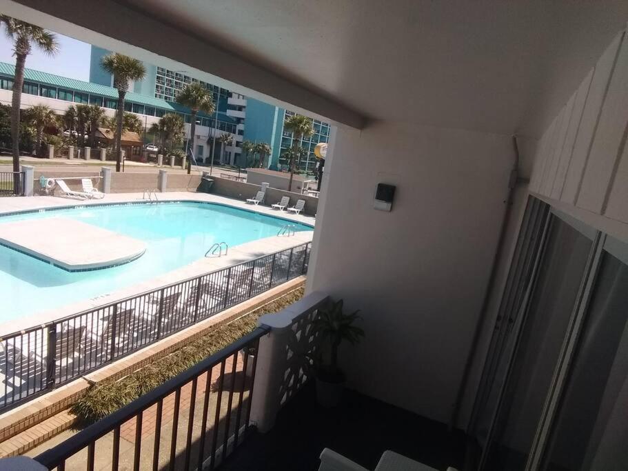 Pool Front & Across From Beach Myrtle Beach Extérieur photo