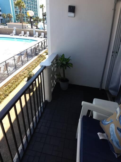 Pool Front & Across From Beach Myrtle Beach Extérieur photo