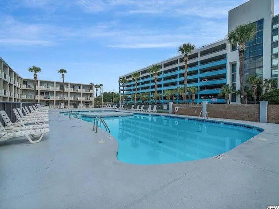Pool Front & Across From Beach Myrtle Beach Extérieur photo