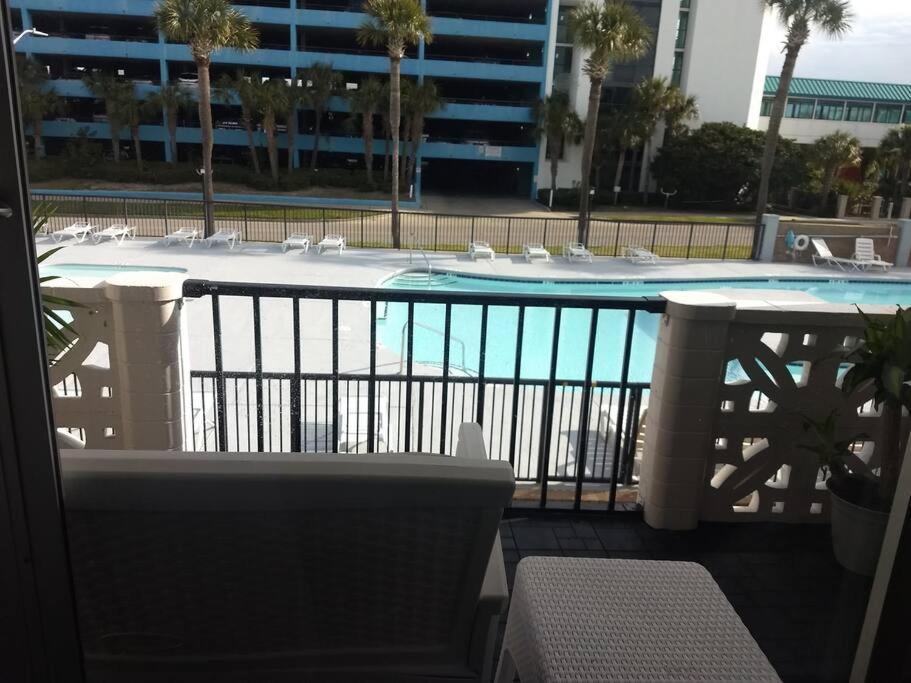 Pool Front & Across From Beach Myrtle Beach Extérieur photo